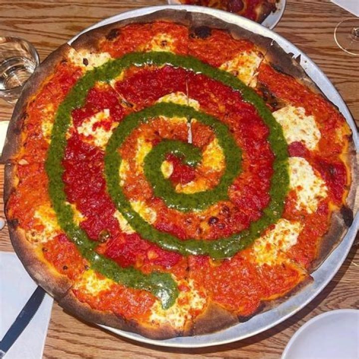 I visited Meghan Markle's 'holy grail' of pizza places and I'm desperate to go back